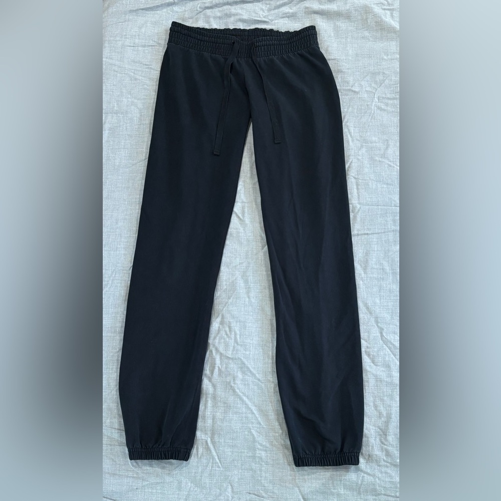 Lululemon Drawstring Joggers Back Zip Pocket Size 4 Black EUC